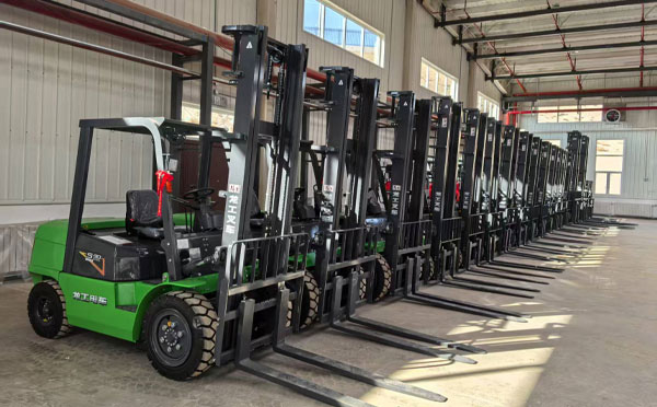 从性能到售后:评估平凉叉车供应商的五大关键指标 从性能到售后:评估平凉叉车供应商的五大关键指标